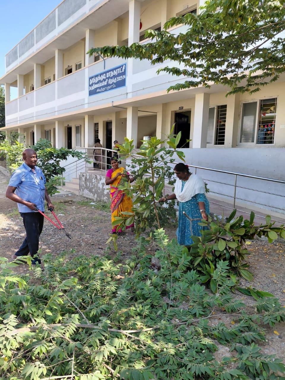 School campus greenery maintenance